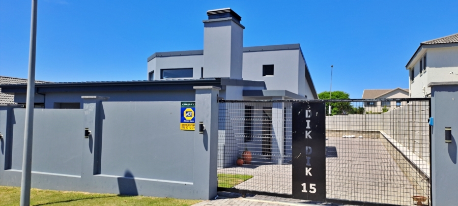 2 Bedroom Property for Sale in Reebok Western Cape